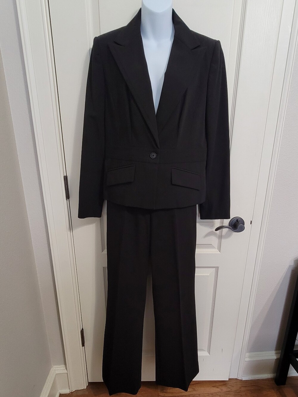 Worthington Works Stretch Business Suit - Sz 6, Black, EUC